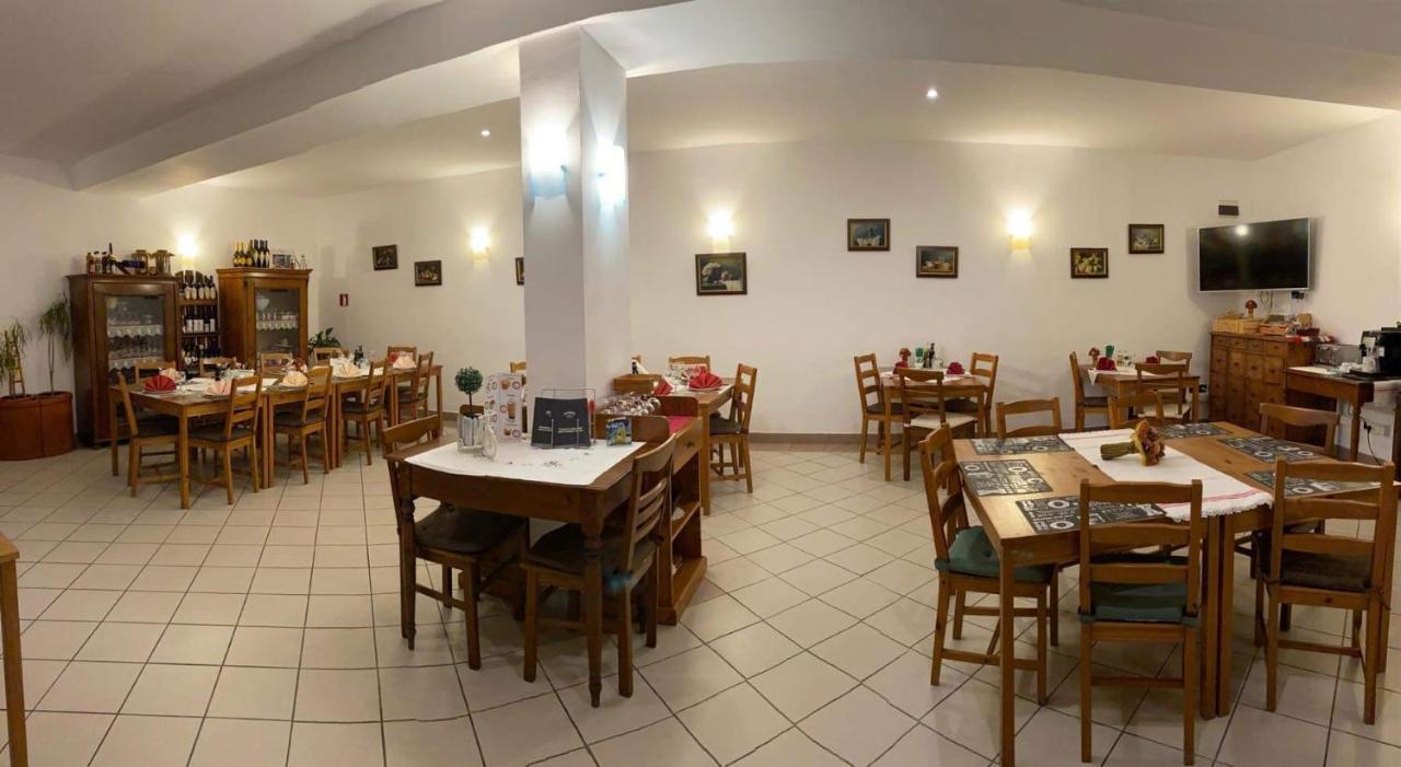 Vila Zoppas Inn Sinnicolau Mare ภายนอก รูปภาพ